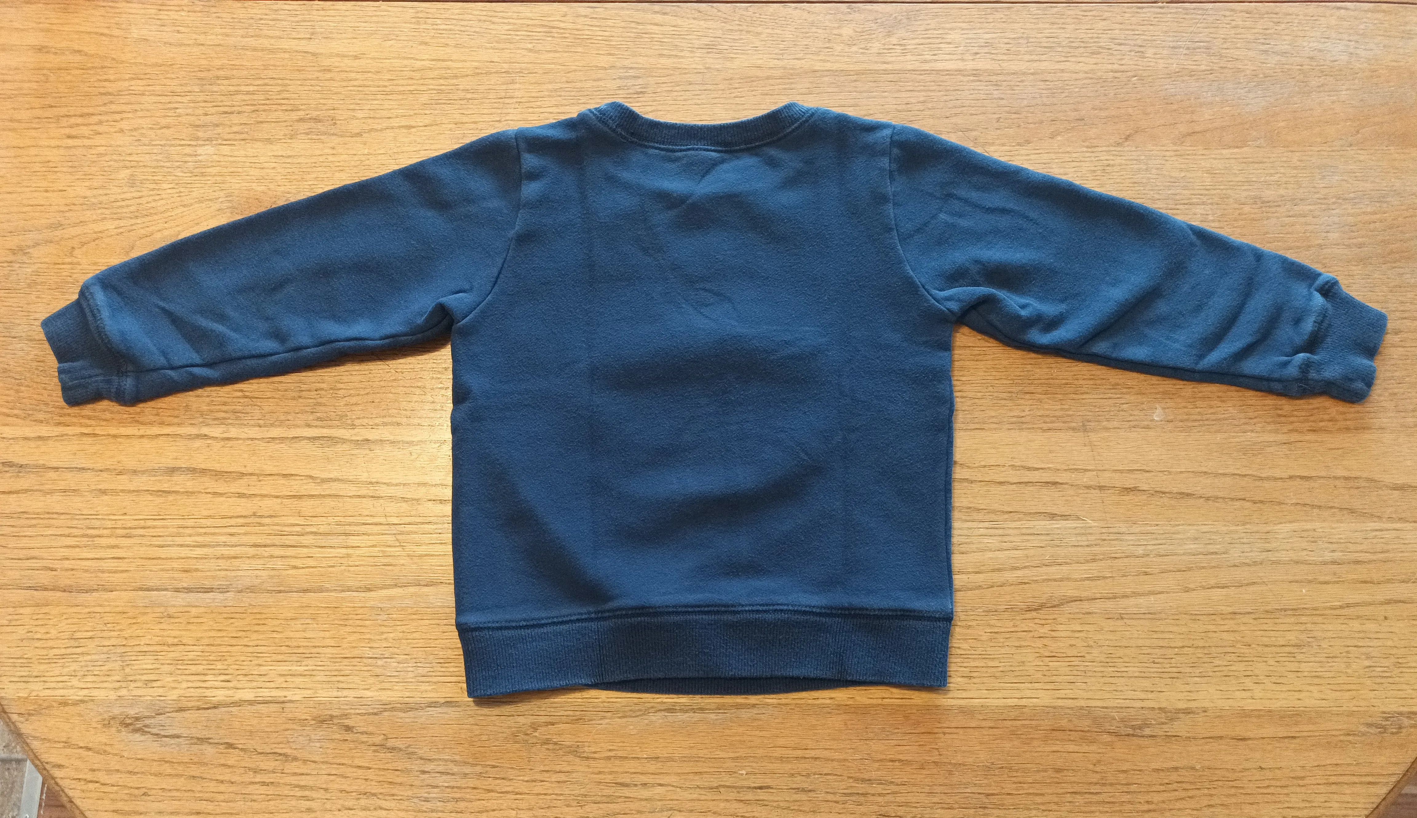 Carter's Kid Boys Sweatshirt Pullover - size 6, Kids 6/6X (extra small)