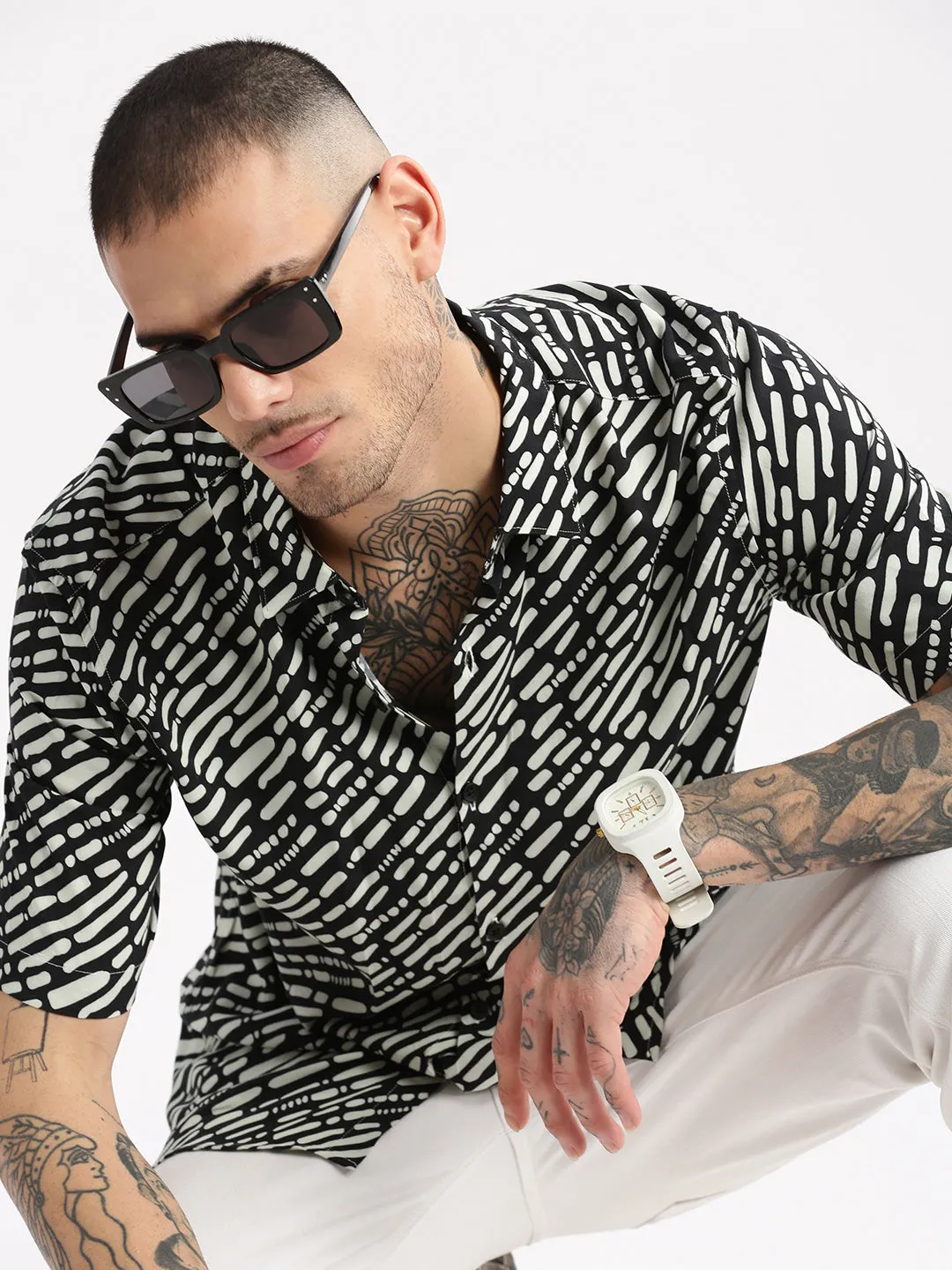 Men Black Smart Slim Fit Printed Spread Collar Casual Shirt