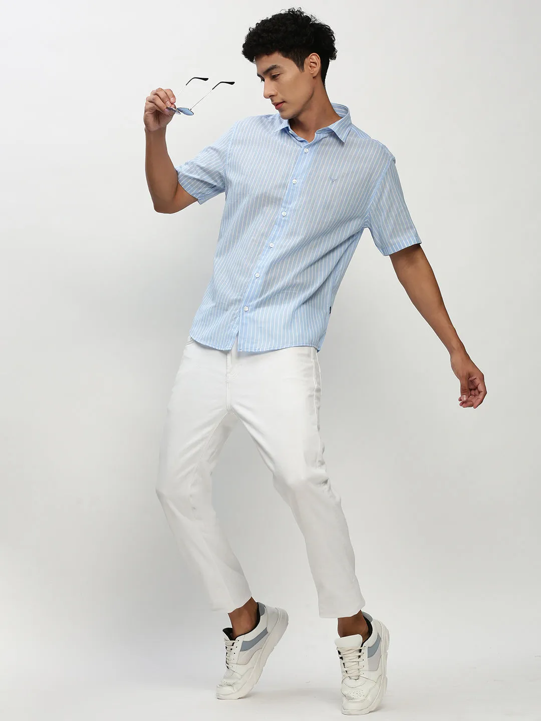 Men Blue Standard Vertical Striped Cotton Slim Fit Casual Shirt