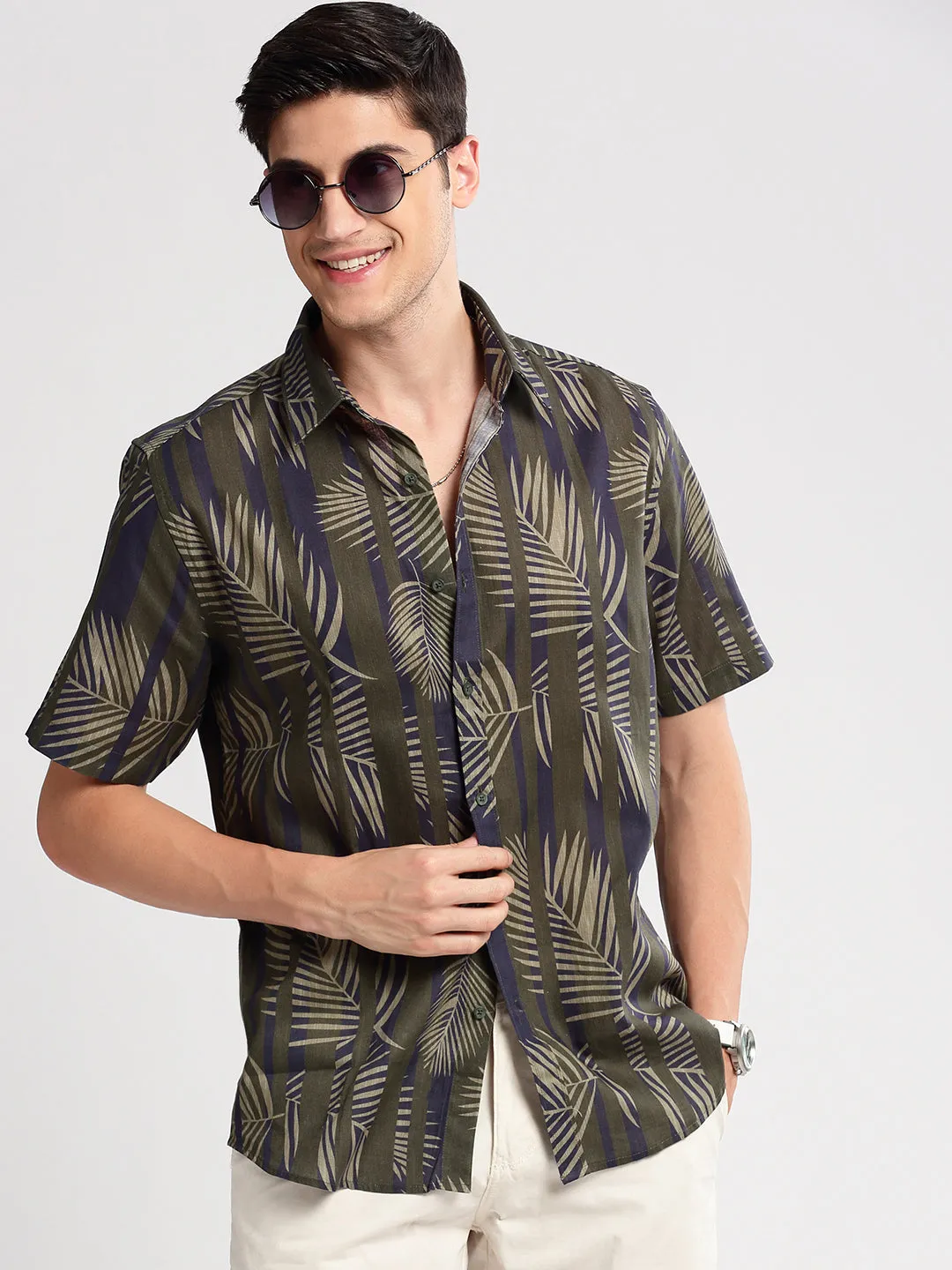 Men Green Smart Slim Fit Floral Printed Cotton Casual Shirt