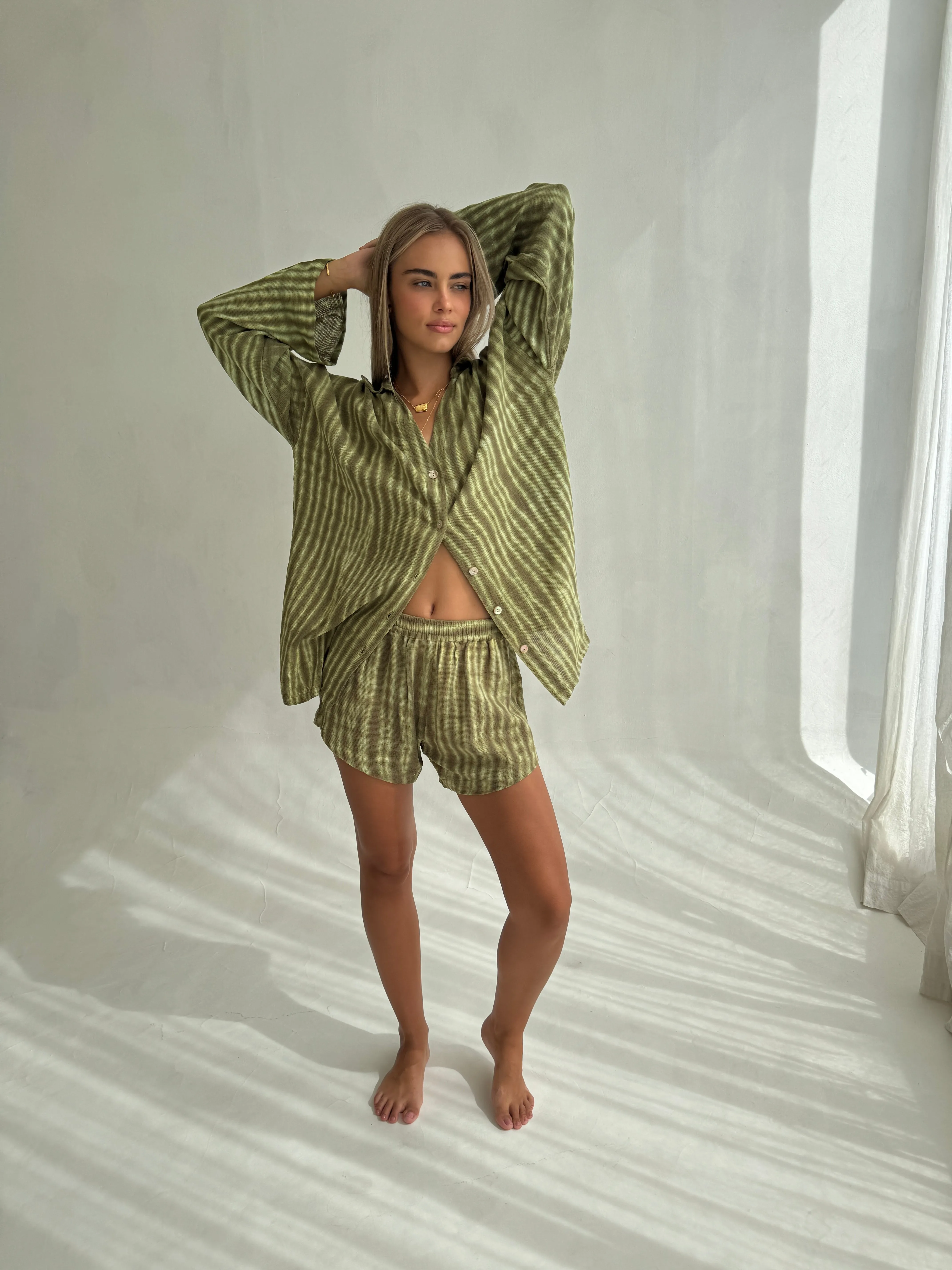 THE TROPICS SHORT - KHAKI