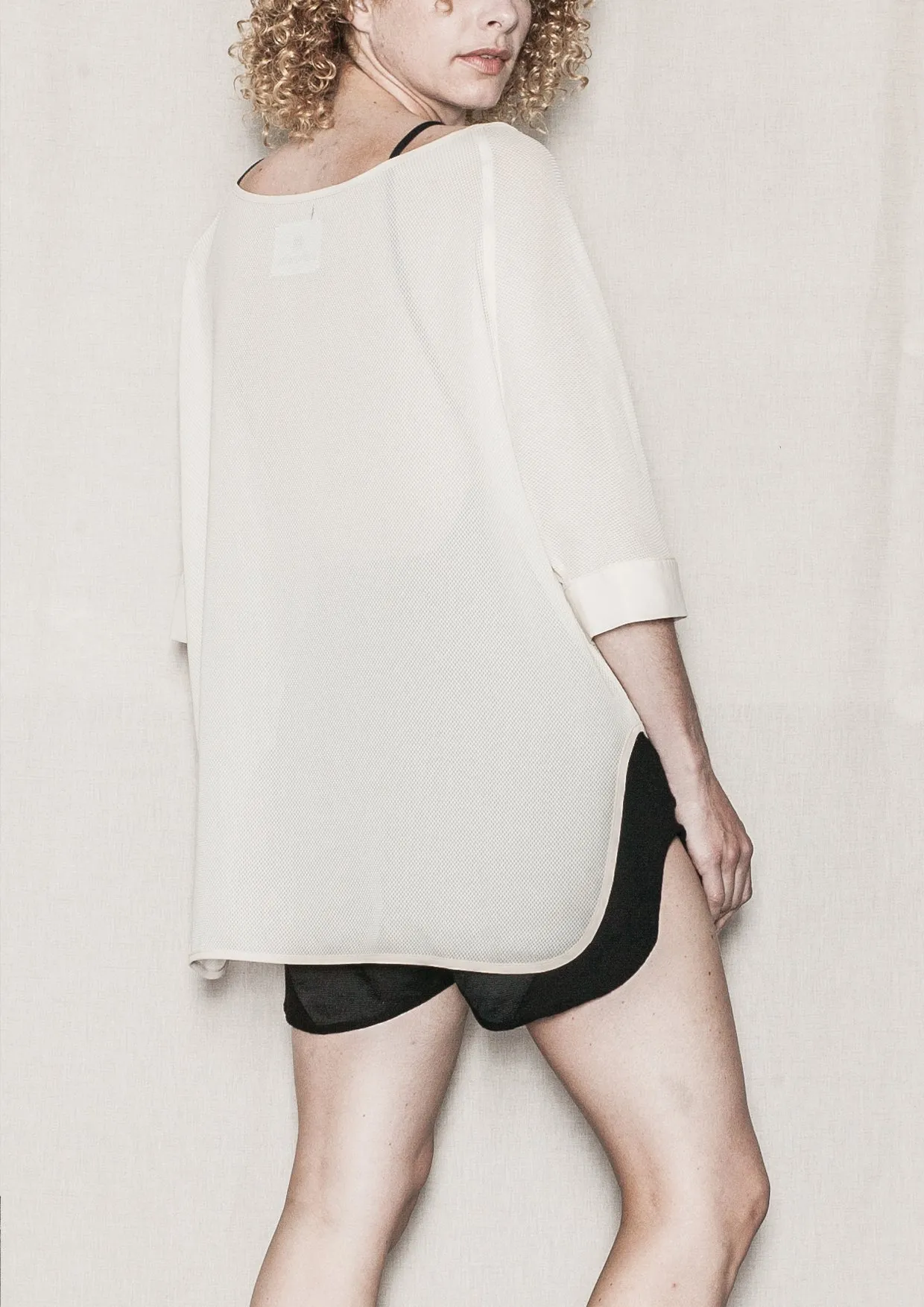 TOP OVERSIZED - AIRY MESH creme