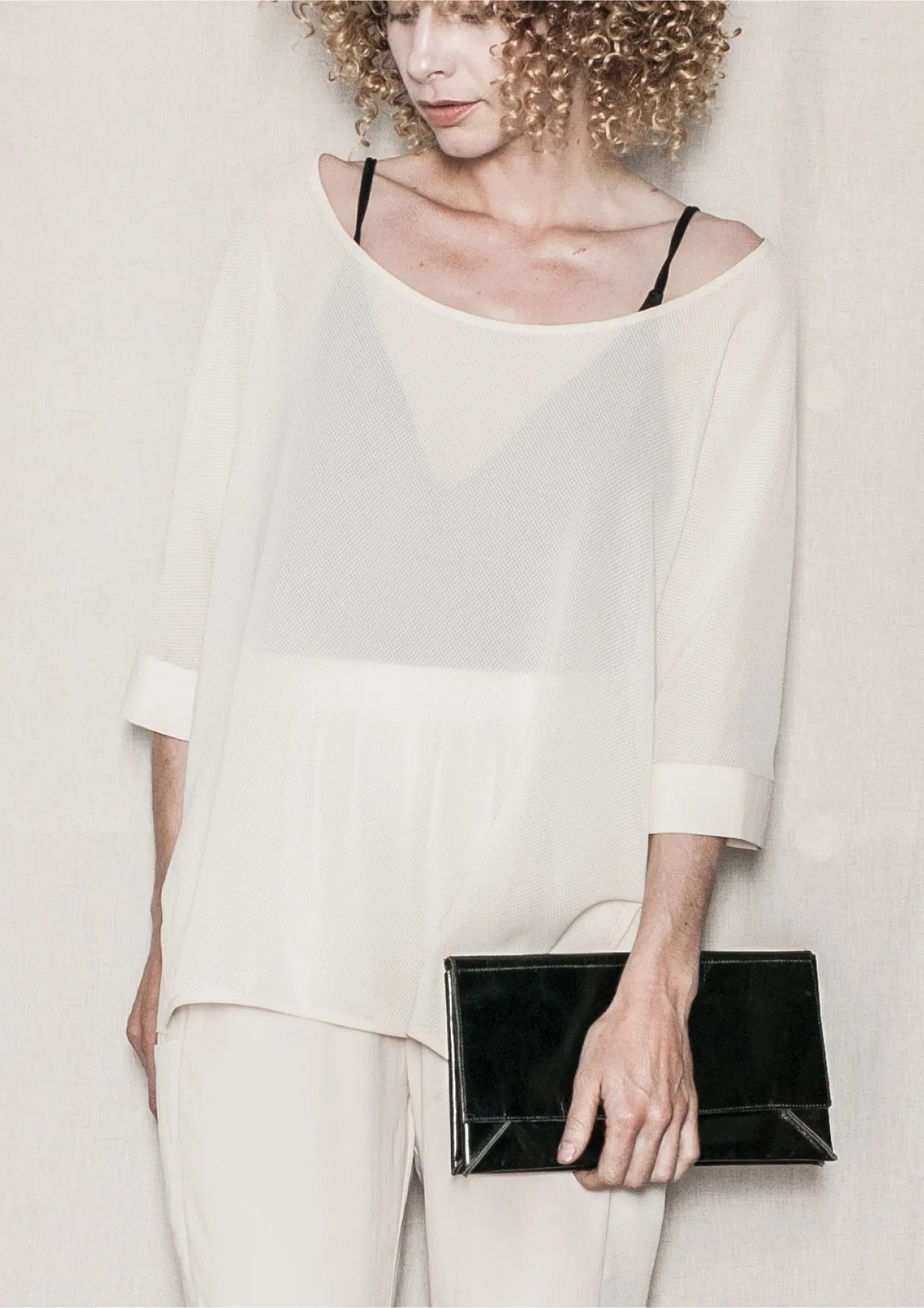 TOP OVERSIZED - AIRY MESH creme
