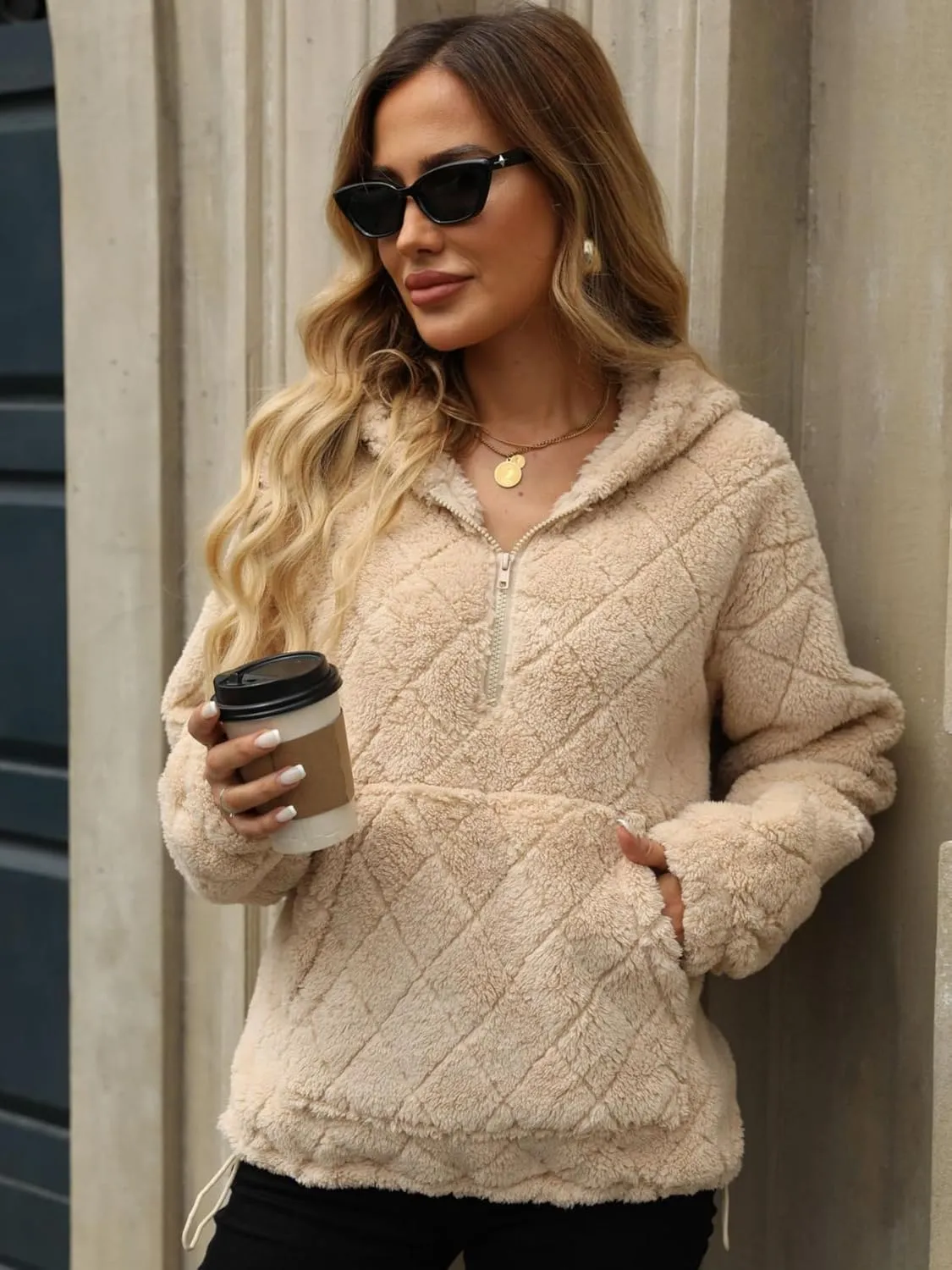 Womens Oversized Fleece Hoodies Fashion Fuzzy Warm Sherpa Pullover Tops Half Zip Hooded Sweatshirt with Pockets