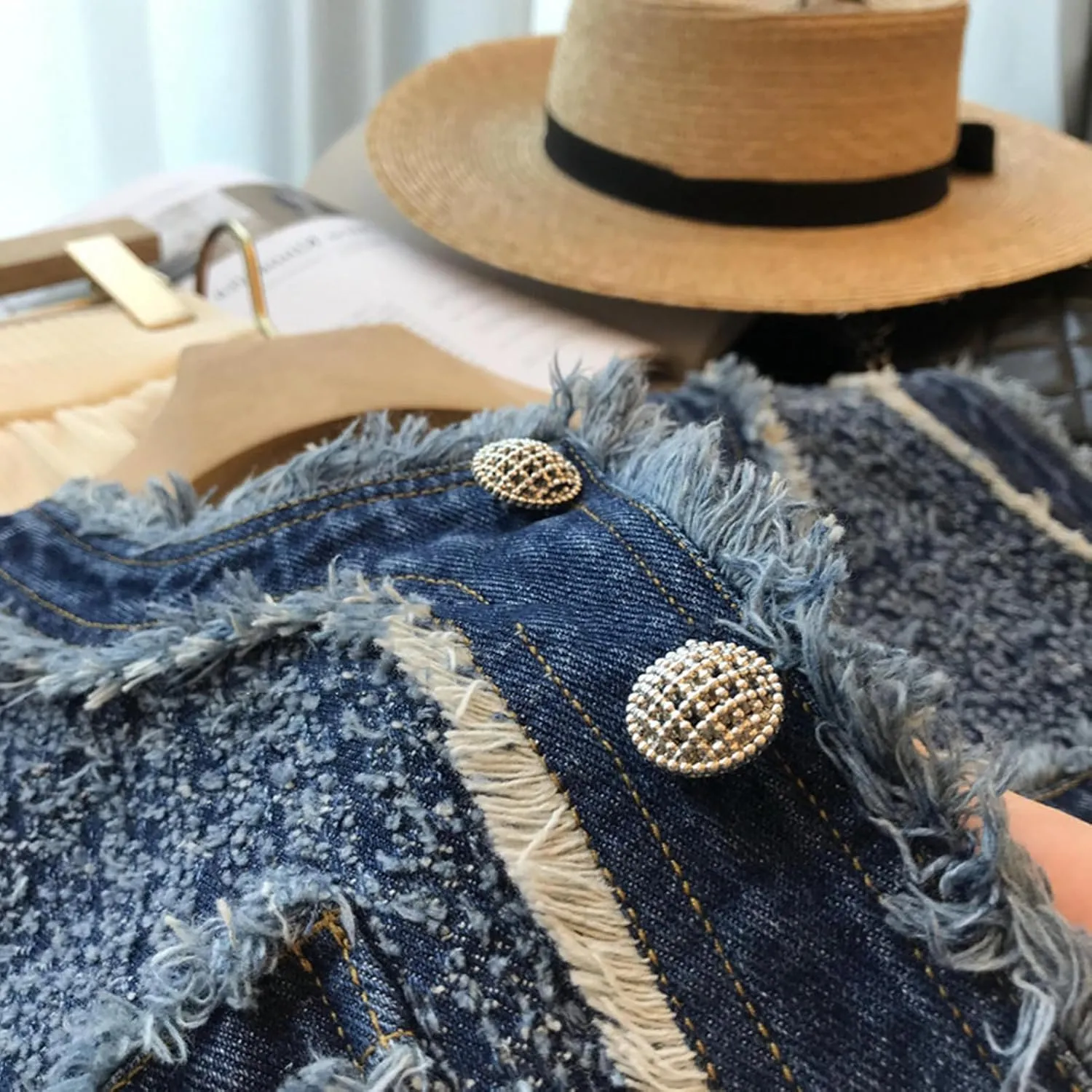 Women's Retro Hook Flower Fur Edge Tweed Denim Vest Sleeveless Tassel Single-Breasted Denim Jackets With Pockets